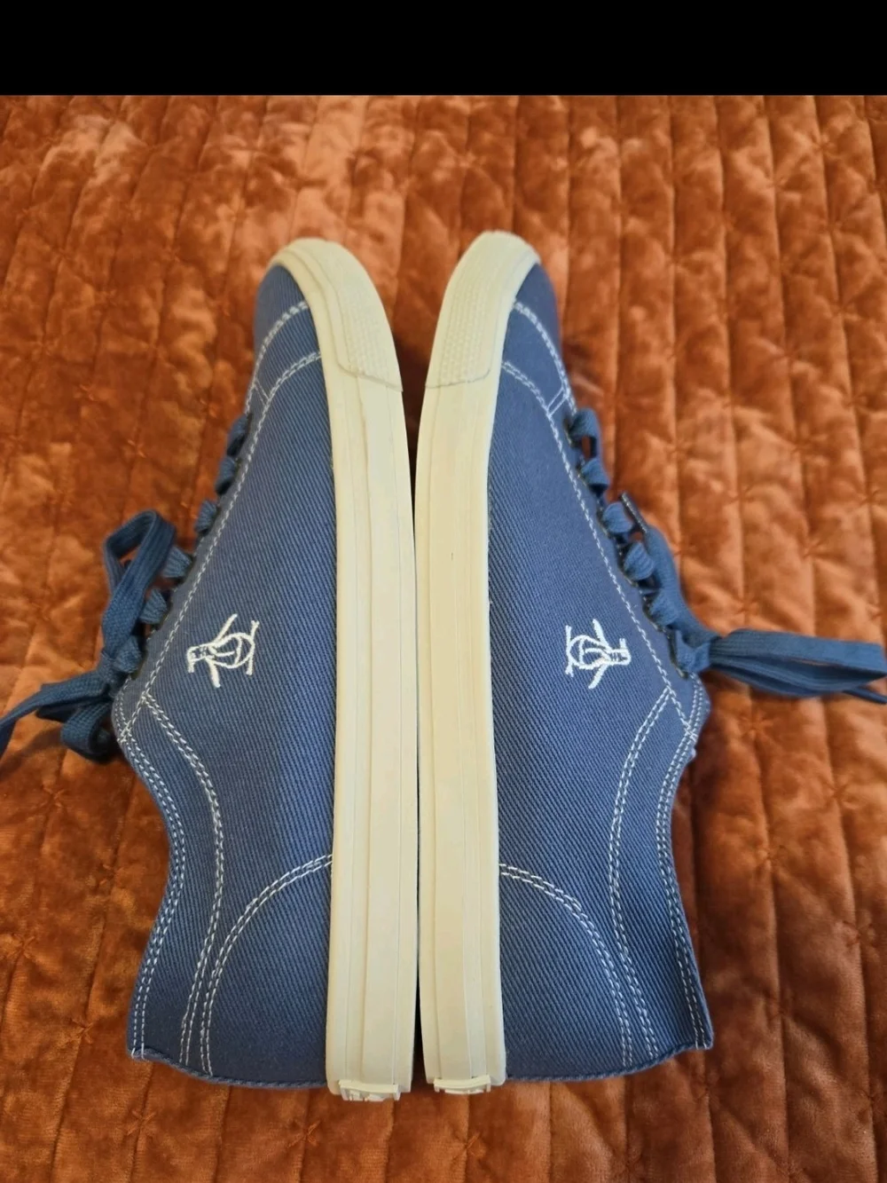Men's 9.5 PENGUIN Low-Top Fabric Sneakers in Slate Blue,xlnt.cond.